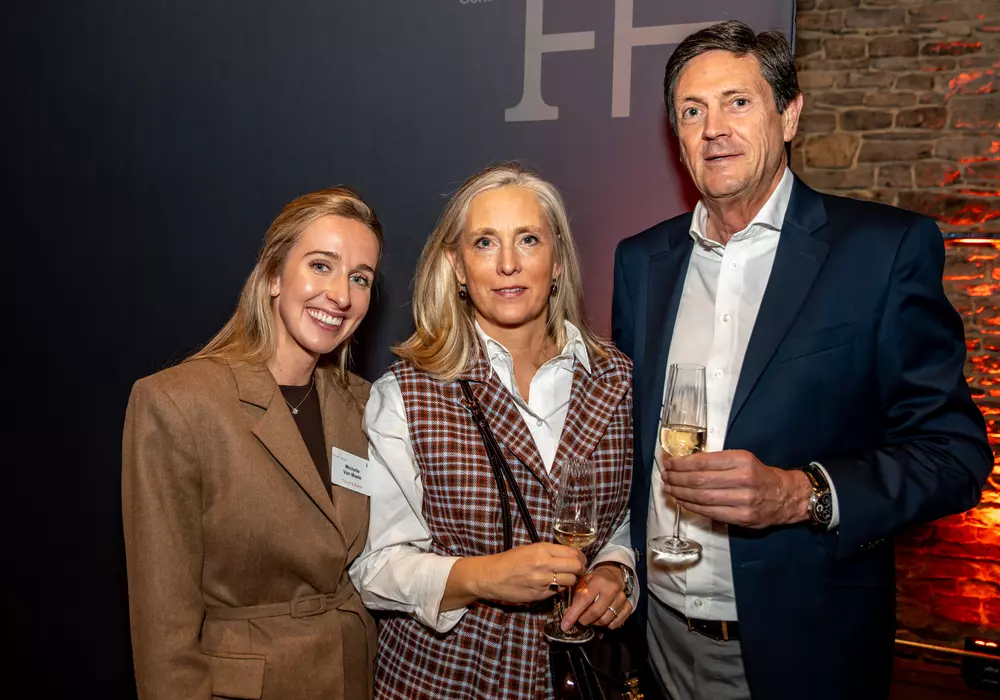 FoundAndBakerGravensteen_1