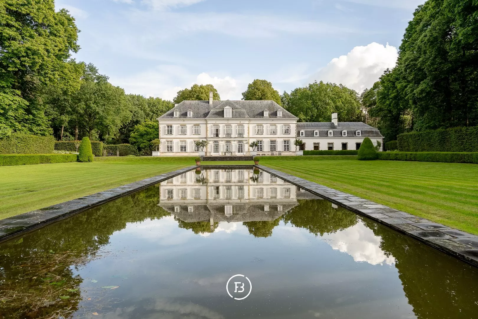 Castle Les Gobelets | Found & Baker