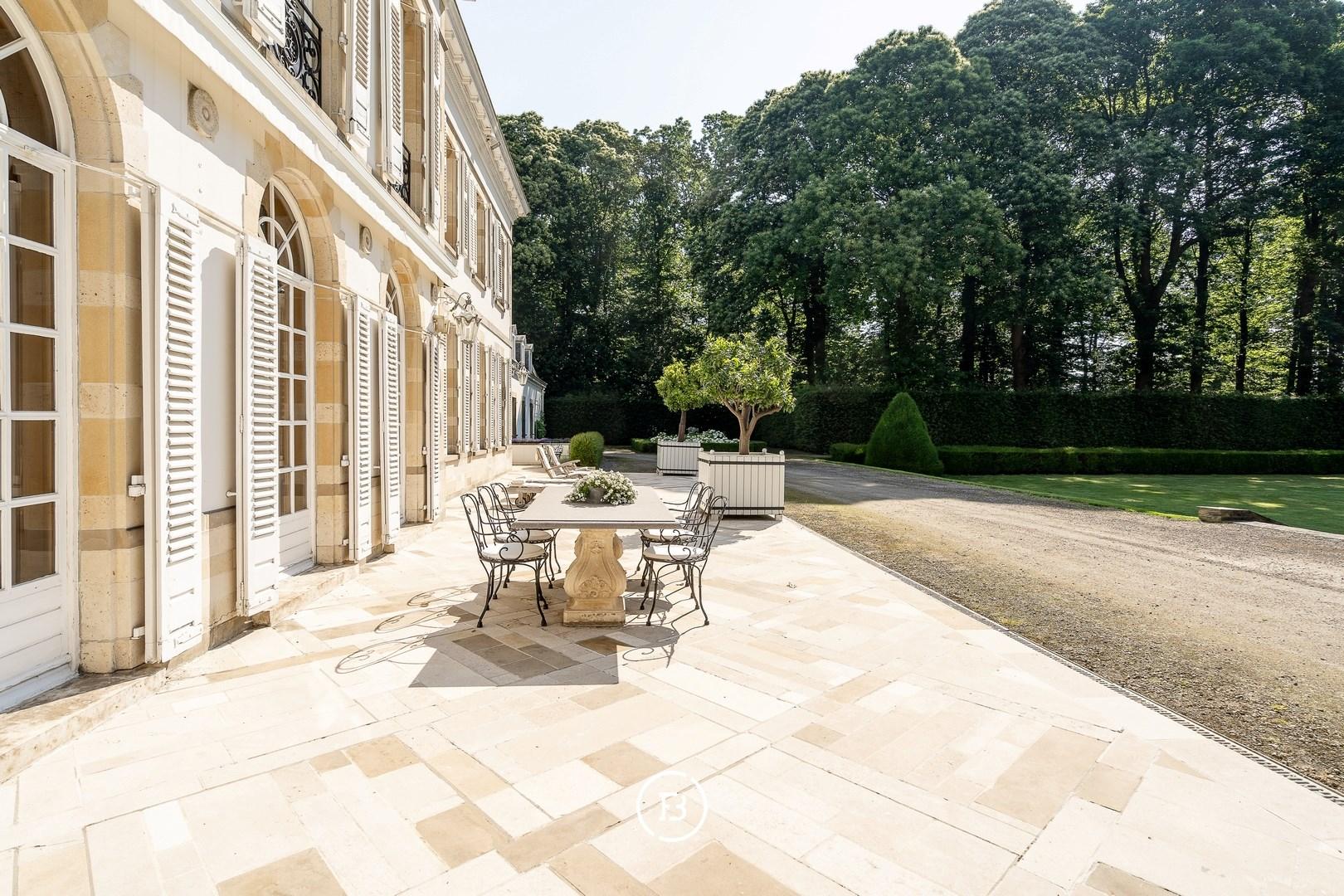 Castle Les Gobelets | Found & Baker
