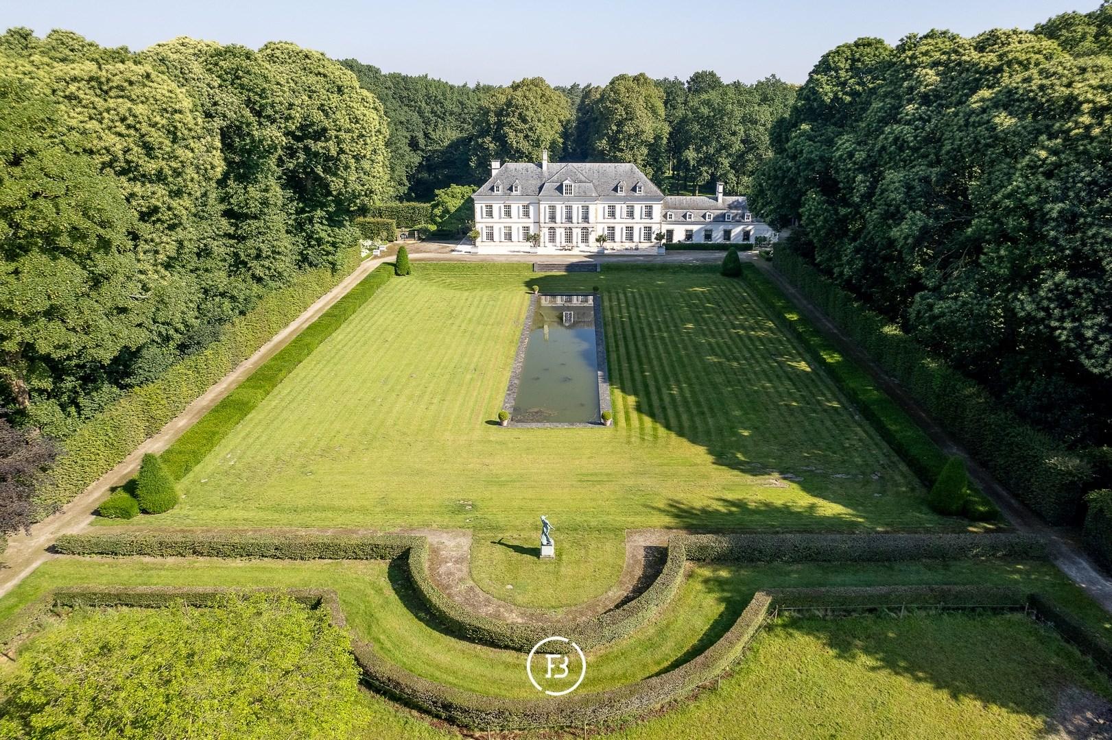 Castle Les Gobelets | Found & Baker